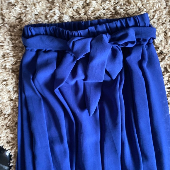Royal blue loose length maxi skirt - Picture 3 of 3